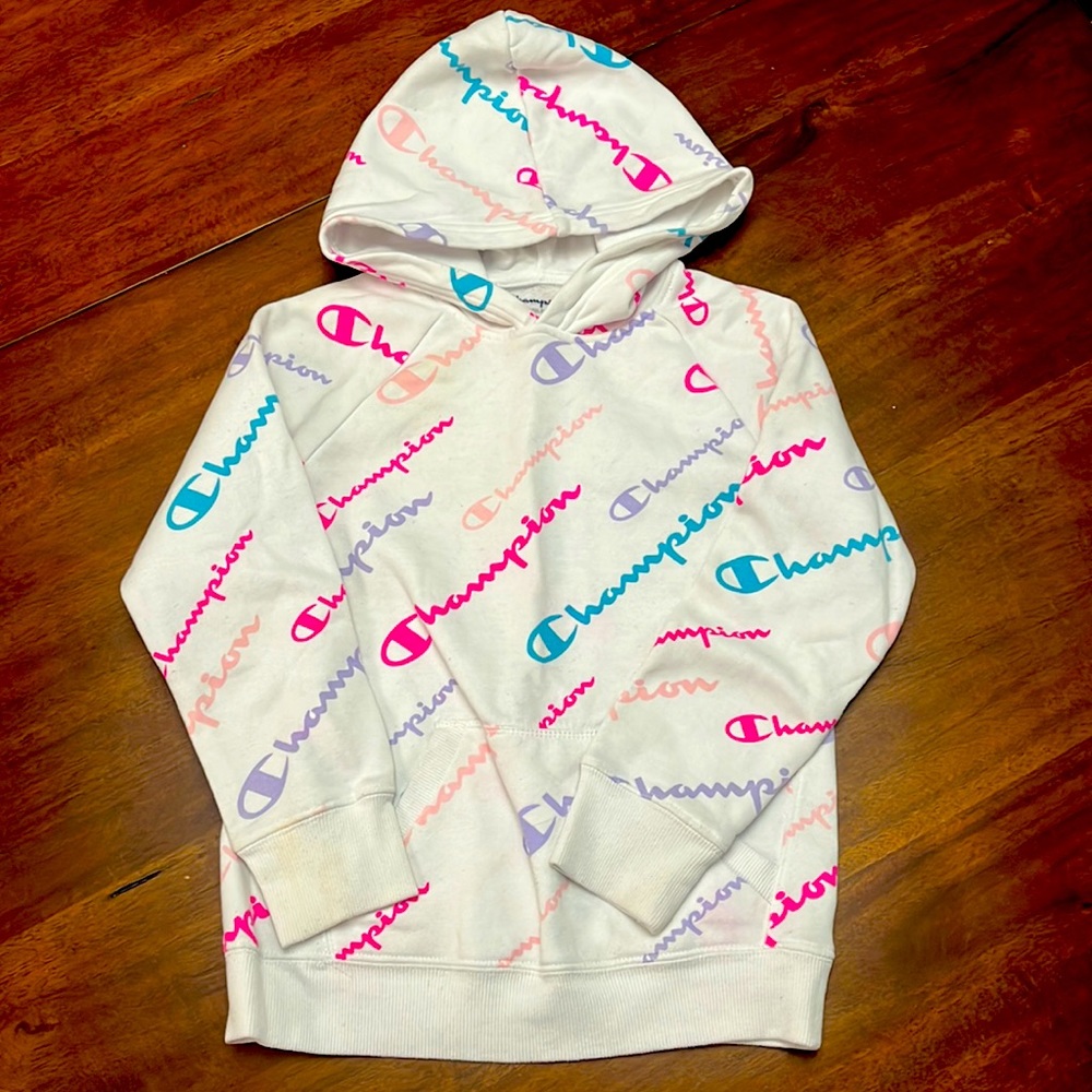 Champion Girls Hooded Sweatshirt. Size Small. Good used condition.